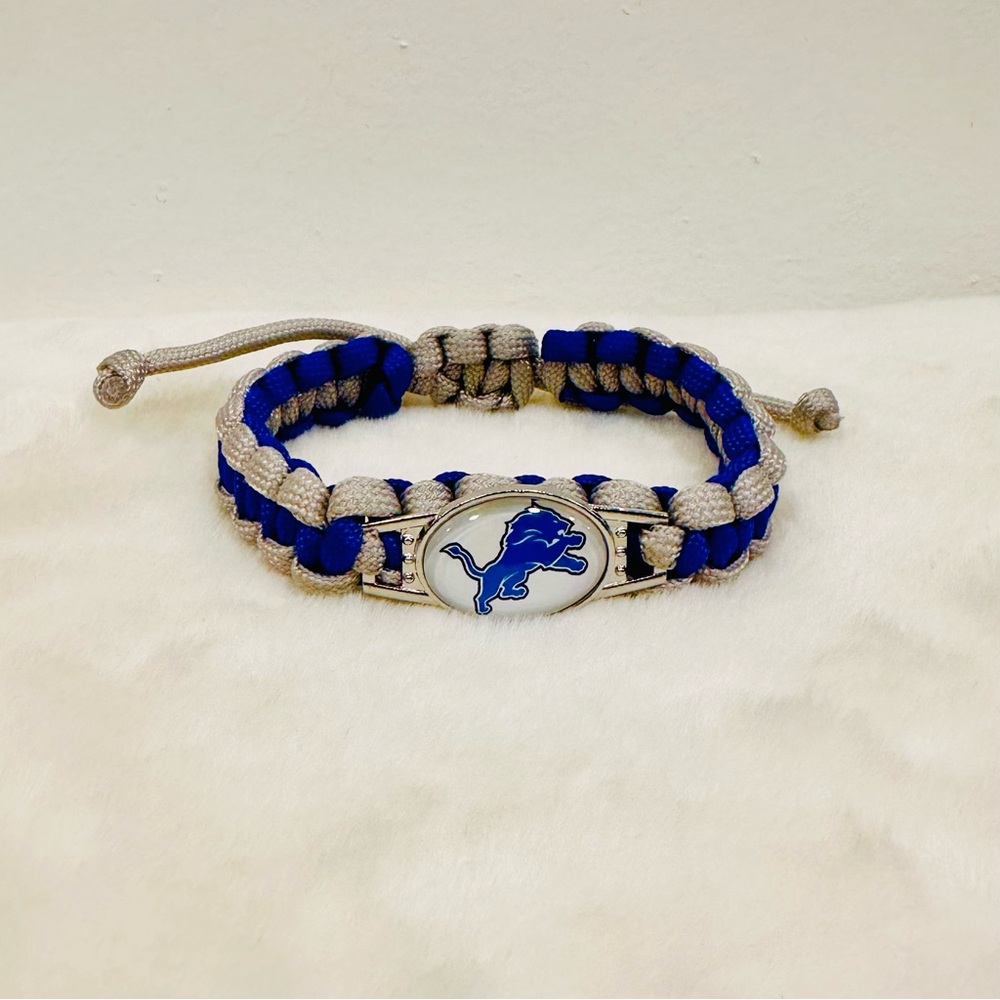 Detroit lions friendship tie up bracelet!